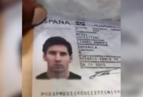 Dubaï: un policier pourrait aller en prison pour avoir joué avec le passeport de Messi VIDEO 