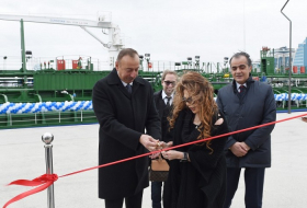 Le président Ilham Aliyev présent à la cérémonie de mise en exploitation des nouveaux navires - PHOTOS