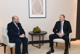 Ilham Aliyev rencontre le président de la BERD à Davos