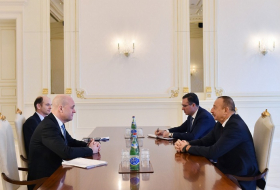 Le président Ilham Aliyev reçoit le président du Conseil d’administration de l’ITIE