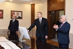 Ilham Aliyev inaugure le nouveau bâtiment administratif de la SA «Azərişıq»