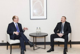 Davos : Ilham Aliyev rencontre le PDG de BlackRock