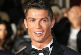 Cristiano Ronaldo gay ? Découvrez les photos de sa nouvelle conquête !