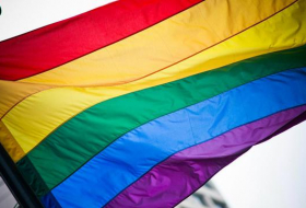 Le premier couple gay marié russe fuit après avoir reçu des menaces de mort