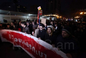 Le bloc Yelk d'Arménie organise une action de protestation contre la hausse des prix