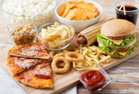 Science décalée : les supporters déçus mangent plus gras