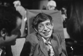Décès de Stephen Hawking: une brève histoire d'un génie