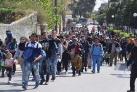 Les migrants plus tenus à rester dans les hotspots grecs