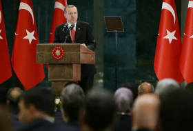 Elections anticipées en Turquie : Erdogan réunit tous les députés de son parti