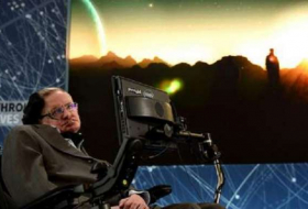 Stephen Hawking ouvre son inhumation aux voyageurs du futur