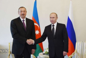 Le président Ilham Aliyev félicite Vladimir Poutine