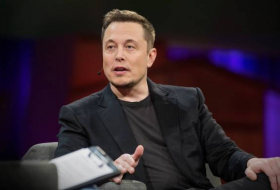 Elon Musk déclare travailler 120 heures par semaine et ne pas chercher de nouveaux cadres