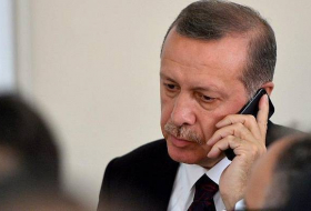 Le président turc s'entretient avec la Première ministre britannique May