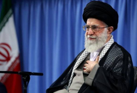 Khamenei évoque un probable retrait de l'Accord nucléaire