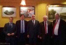 Les ministres des Affaires étrangères de l'Azerbaïdjan et l'Arménie se sont réunis - PHOTO