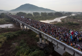 Mexique: la caravane de migrants fait route vers Mexico