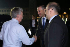 John Bolton a quitté Bakou pour Erevan