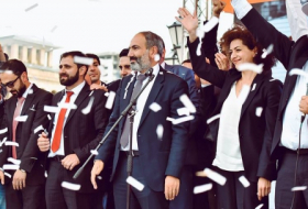 Un ancien chef du service administratif du cabinet du Premier ministre arménien accuse le parti de Pashinian de dictature