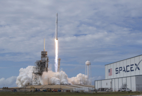 SpaceX a placé 64 satellites en orbite d'un coup