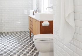 6 erreurs que vous commettez sûrement dans votre salle de bain