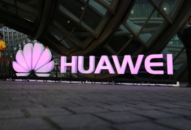 Des vœux de Nouvel An ont coûté une amende et leurs postes à ces employés de Huawei