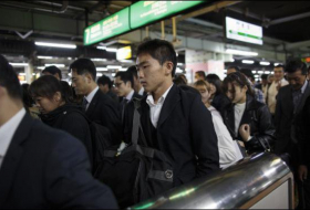 Tokyo: une compagnie de métro offre des nouilles pour les lève-tôt