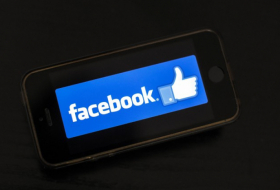 Démissions de deux responsables de la communication chez Facebook