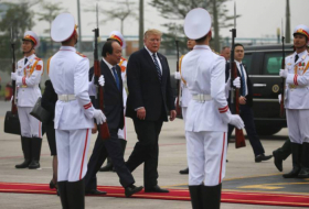 Trump quitte le Vietnam après son sommet avec Kim Jong Un