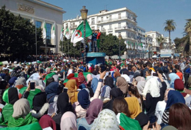   Washington appelle l'Algérie à respecter le droit de manifester  