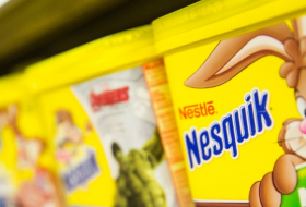 La célèbre boîte jaune en plastique Nesquik va disparaître
