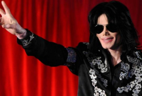 Deux hommes accusent Michael Jackson de les avoir violés plusieurs fois dans leur enfance