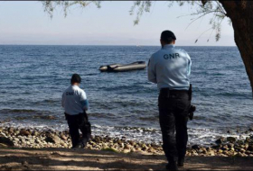 Grèce: un bateau de migrants coule,  trois morts dont deux enfants 