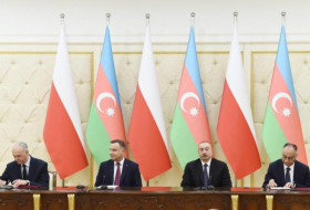  Des documents azerbaïdjano-polonais ont été signés 