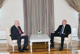  Ilham Aliyev discute du Karabakh avec le président de l'Assemblée parlementaire de l'OSCE