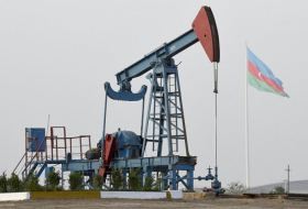 Le prix du pétrole azerbaïdjanais de nouveau en baisse