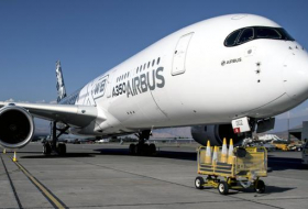 Airbus signe un mégacontrat à 14,5 milliards d'euros avec Emirates