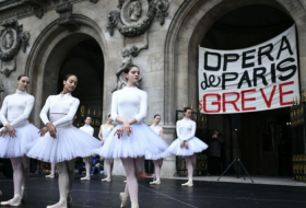  L’Opéra de Paris fait grève de jolie façon -  VIDEO