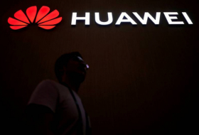   5G:   le géant chinois Huawei envisage d'ouvrir une usine en Europe