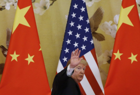     Guerre commerciale :   Trump et le négociateur chinois signent l'accord de «phase 1»  