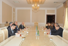  Une délégation de la Banque mondiale a été à la Cour suprême azerbaïdjanaise 