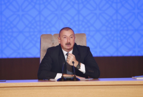     Ilham Aliyev:   Depuis 2003, l’économie azerbaïdjanaise a augmenté de 3,4 %  