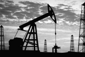 L'Arabie saoudite dit surveiller les marchés pétroliers, et être prête à agir