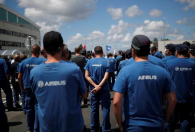 Airbus: les salariés manifestent à Toulouse contre les suppressions d'emplois