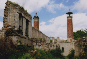  Des Arméniens détruisent ces mosquées azerbaïdjanaises -  PHOTOS  