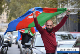  Le 9 novembre – Journée du Drapeau national en Azerbaïdjan  