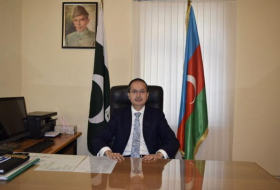   L'ambassadeur du Pakistan félicite le peuple azerbaïdjanais à l'occasion de la Journée du Drapeau national  