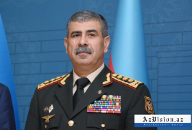   Le ministre azerbaïdjanais de la Défense entame une visite en Turquie  