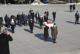  Le Premier ministre azerbaïdjanais a visité le mausolée d’Anıtkabir -  PHOTO  