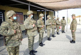  Le ministre de la Défense a visité des unités stationnées dans les territoires libérés -  VIDEO, PHOTOS  