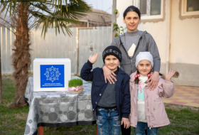 La Fondation Heydar Aliyev envoie des cadeaux à des familles à faible revenu -  PHOTOS 